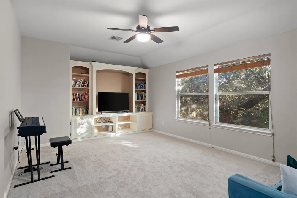 4001 Glen Eagles Cove Round Rock, TX 78664