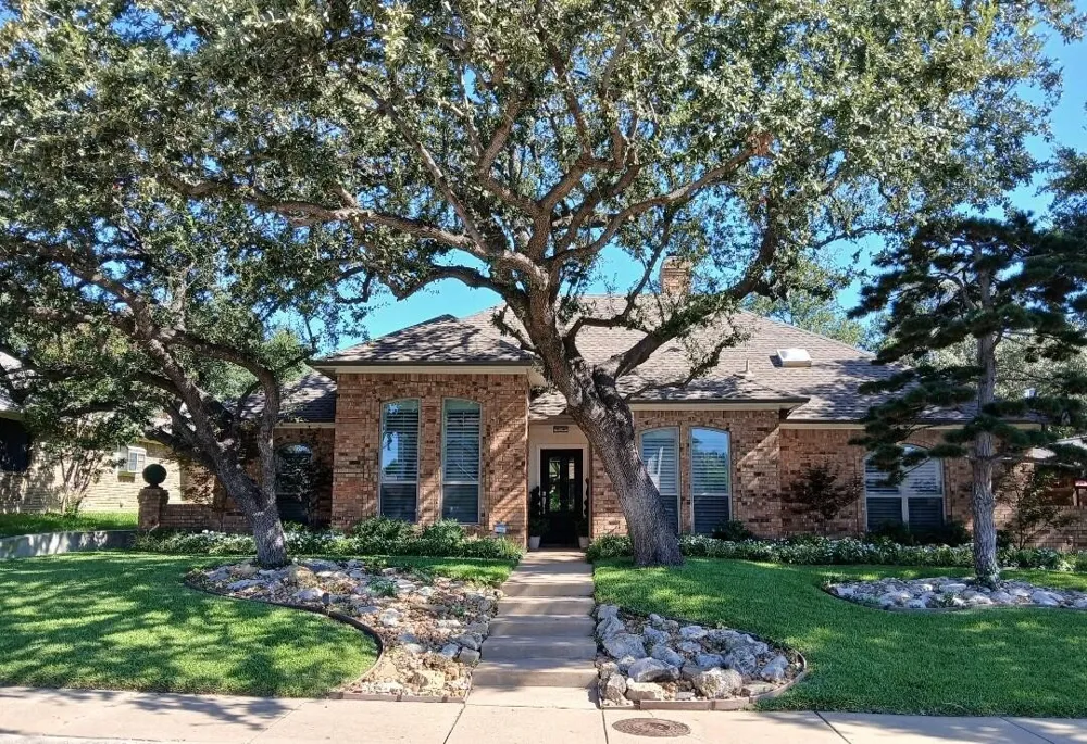 6305 Crested Butte Drive Dallas, TX 75252