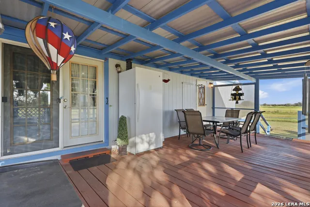 775 WARNCKE RD La Vernia, TX 78121