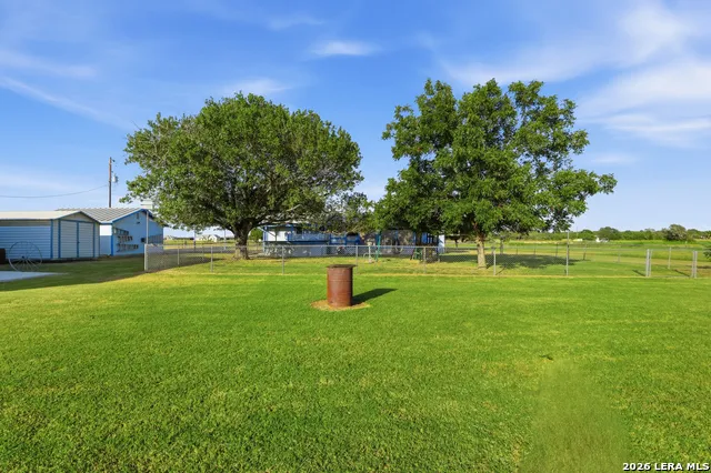 775 WARNCKE RD La Vernia, TX 78121