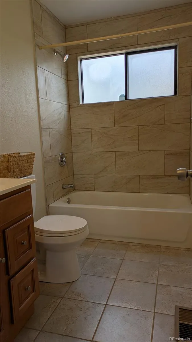 286 S Nome Street Aurora, CO 80012