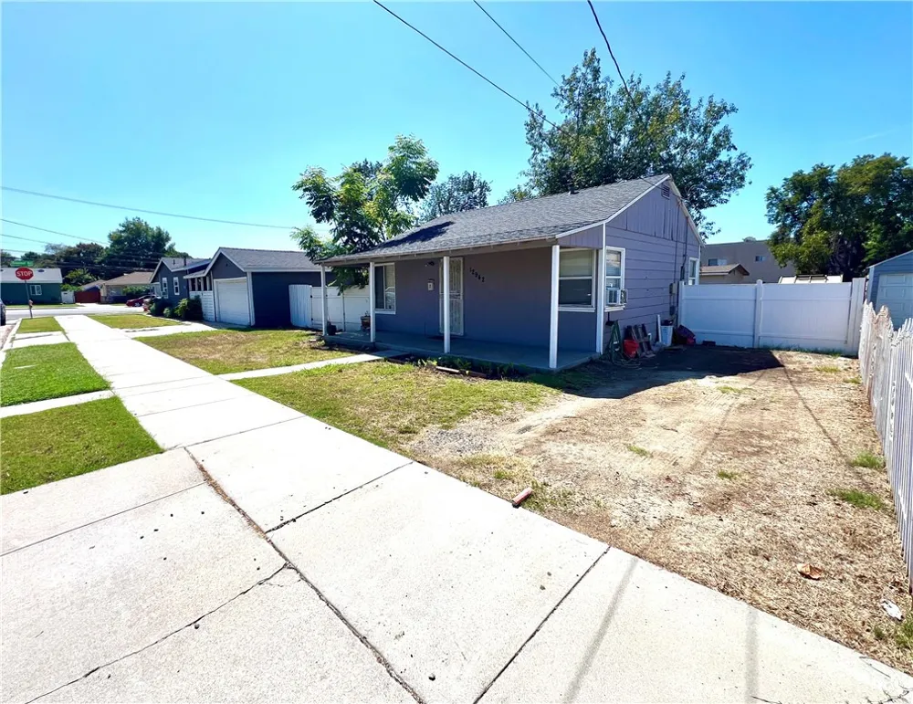 8603 Greenleaf Whittier, CA 90602