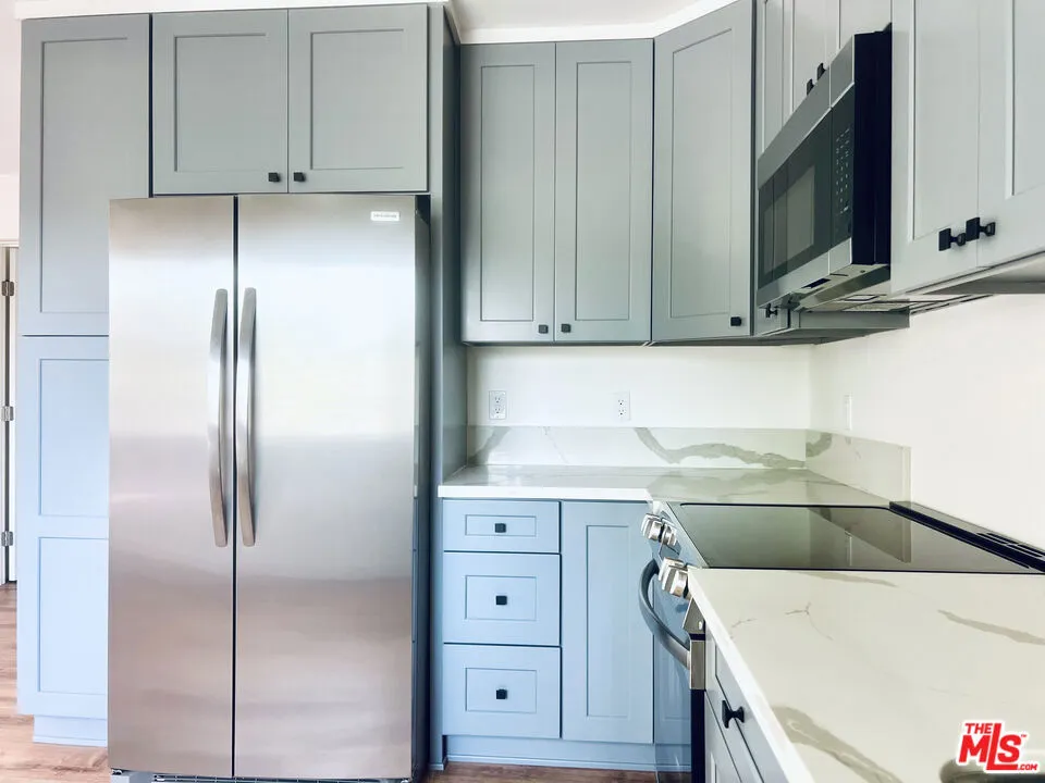 285 W Montecito Avenue #G Sierra Madre, CA 91024