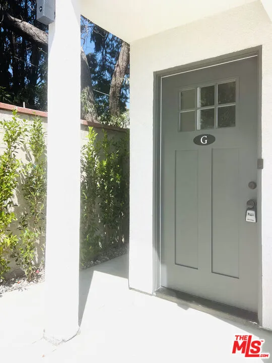 285 W Montecito Avenue #G Sierra Madre, CA 91024