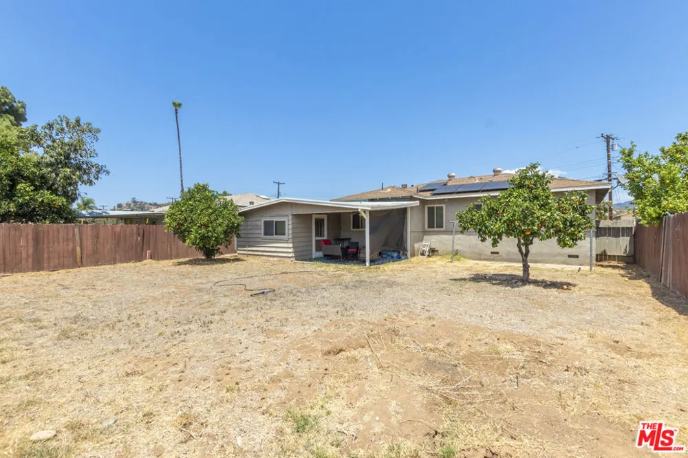 823 Erica Street Escondido, CA 92027