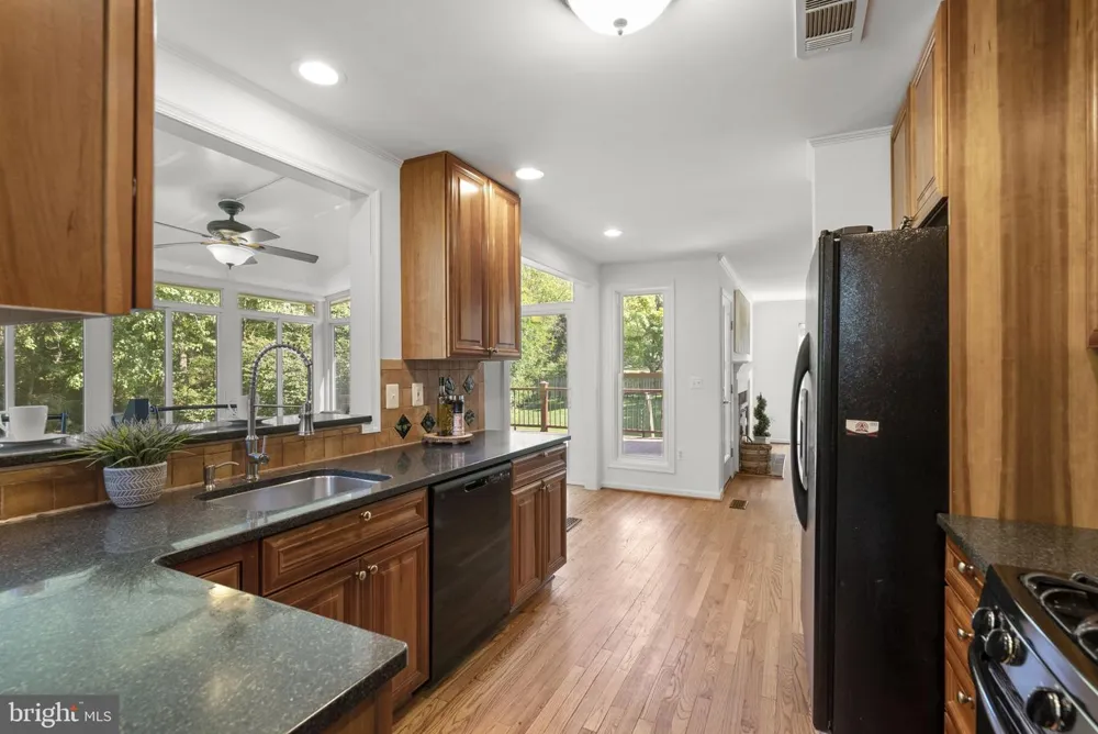 12109 MCDONALD CHAPEL DRIVE Gaithersburg, MD 20878