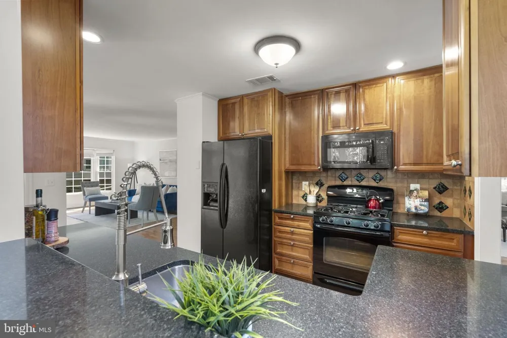 12109 MCDONALD CHAPEL DRIVE Gaithersburg, MD 20878