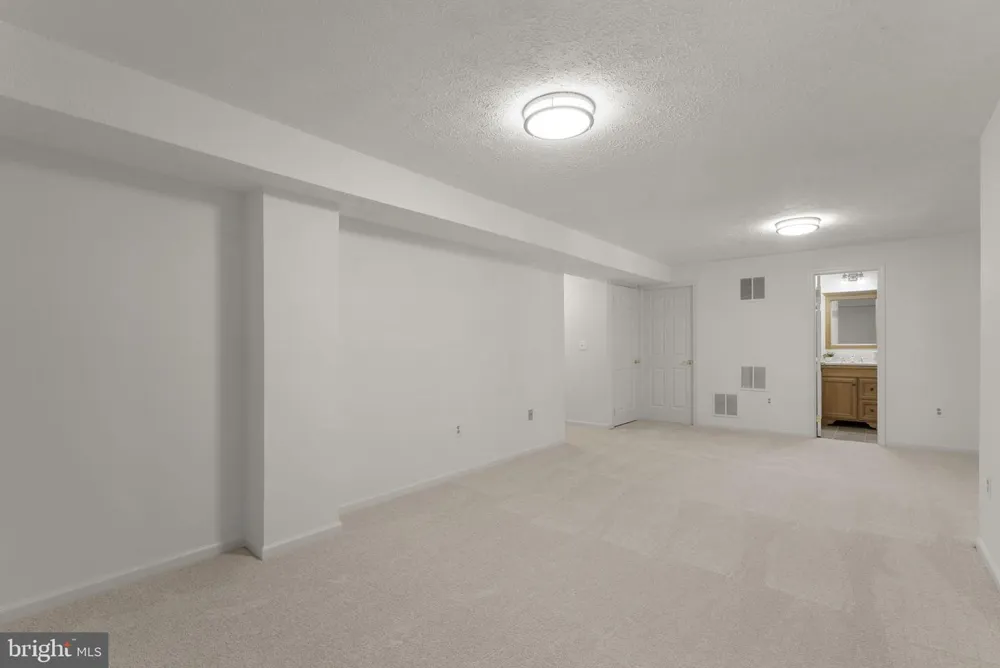 12109 MCDONALD CHAPEL DRIVE Gaithersburg, MD 20878