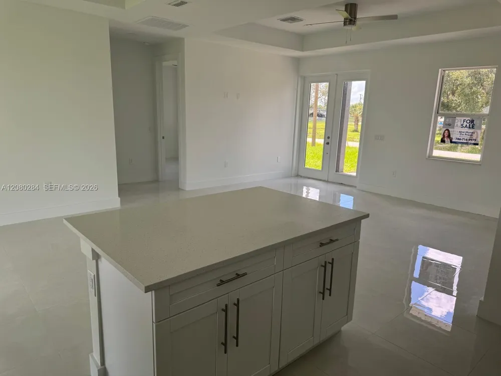 2044 Crawford Ave N Lehigh Acres, FL 33971