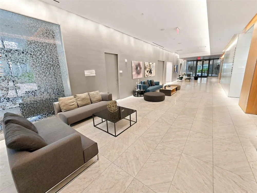 88 SW 7th St #3107 Miami, FL 33130
