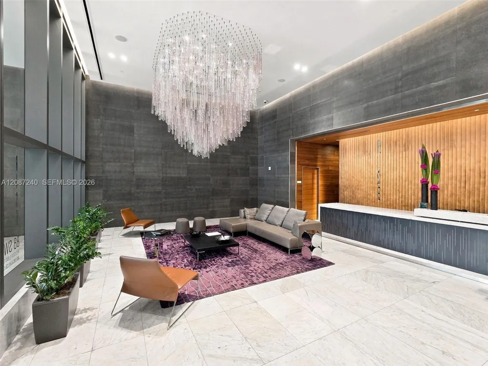 88 SW 7th St #3107 Miami, FL 33130