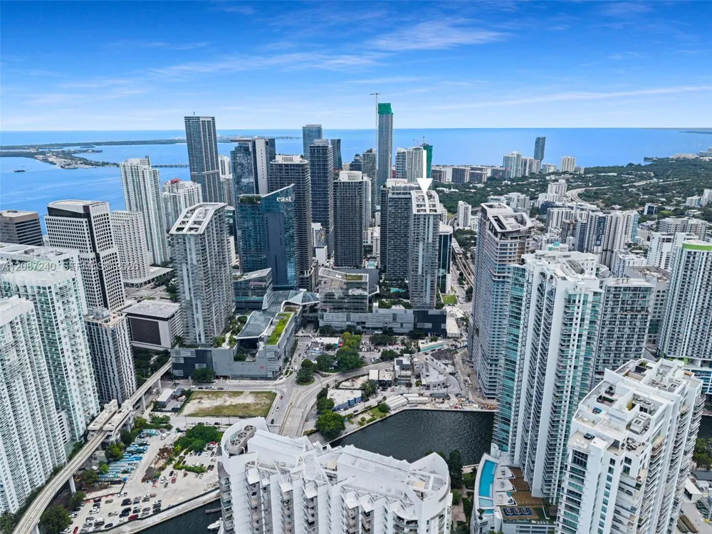 88 SW 7th St #3107 Miami, FL 33130