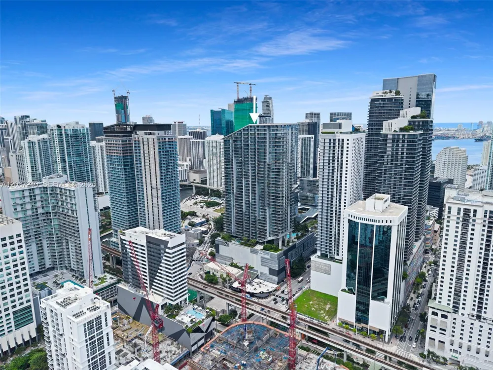 88 SW 7th St #3107 Miami, FL 33130