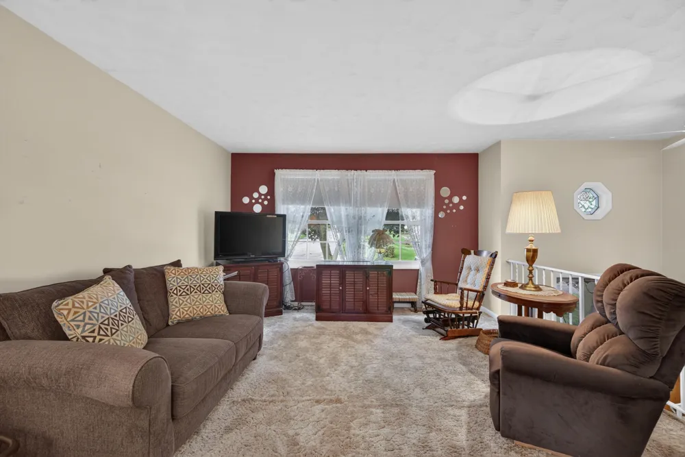 611 Charleston Road Delta Charter Township, MI 48917