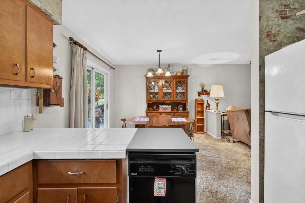 611 Charleston Road Delta Charter Township, MI 48917