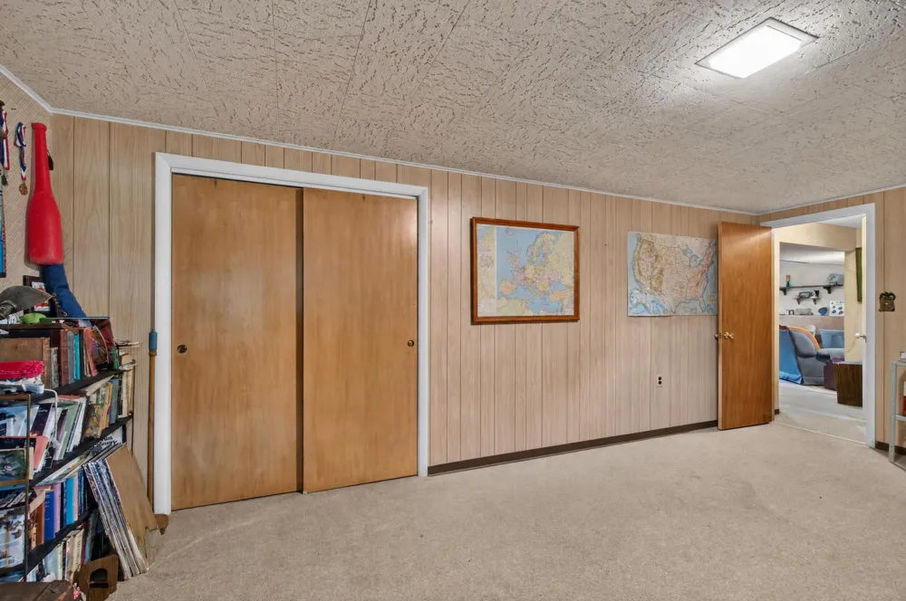 611 Charleston Road Delta Charter Township, MI 48917