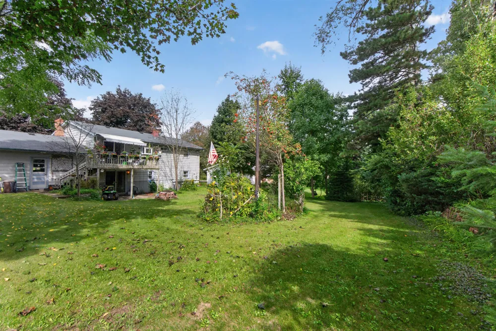 611 Charleston Road Delta Charter Township, MI 48917