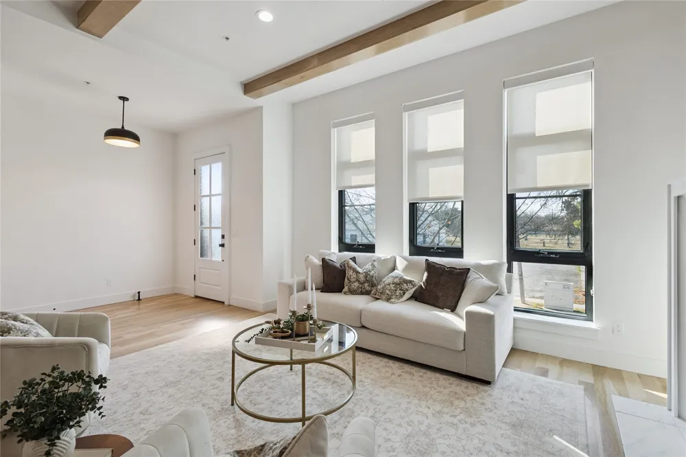 1049 E 8th Street Tulsa, OK 74120