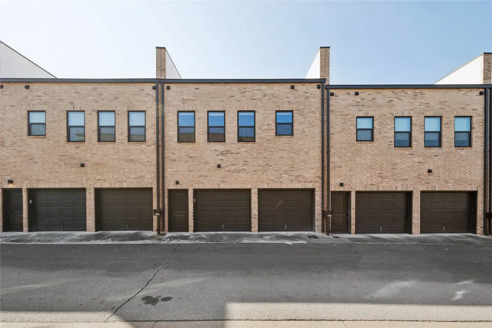 1049 E 8th Street Tulsa, OK 74120