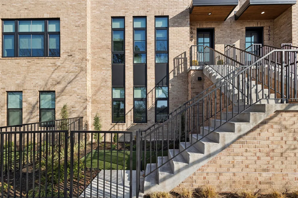 1049 E 8th Street Tulsa, OK 74120