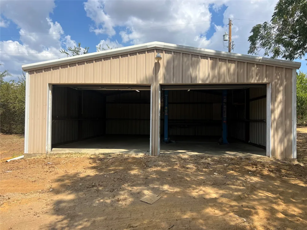 903 S 3rd Street Calera, OK 74730