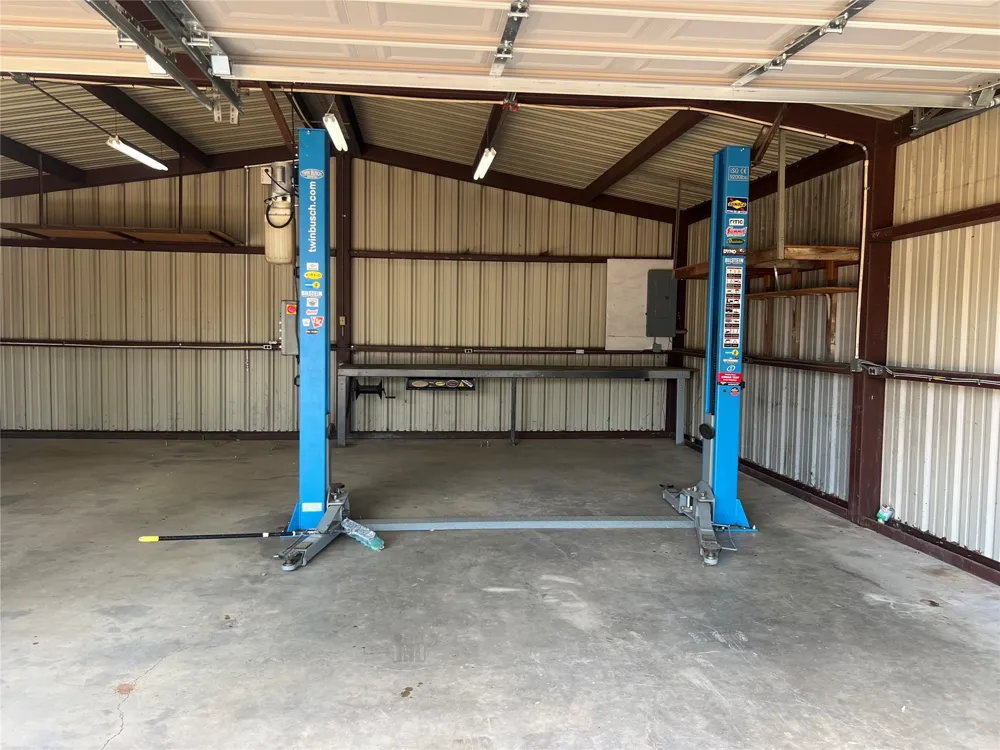 903 S 3rd Street Calera, OK 74730