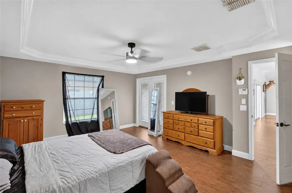 304 BENTLEY OAKS BOULEVARD Auburndale, FL 33823