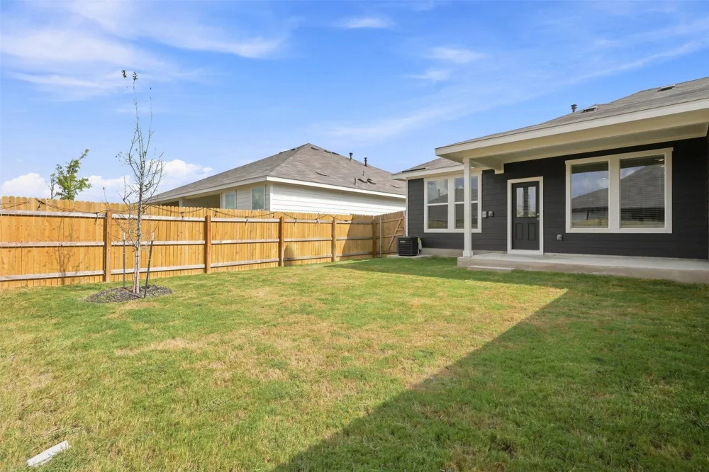 130 Harrison Crossing Uhland, TX 78640