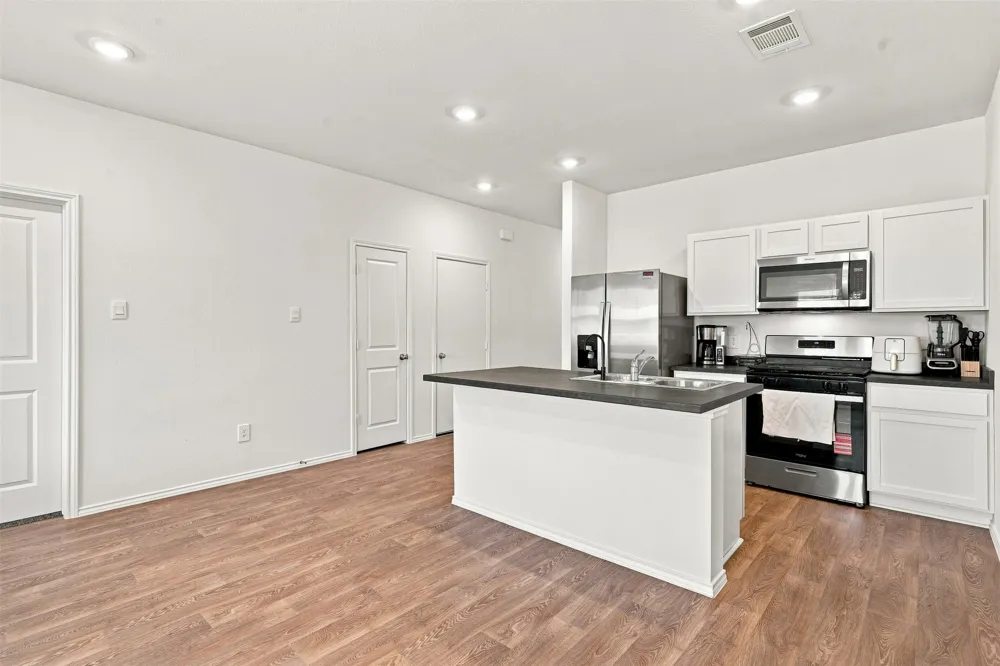 130 Harrison Crossing Uhland, TX 78640