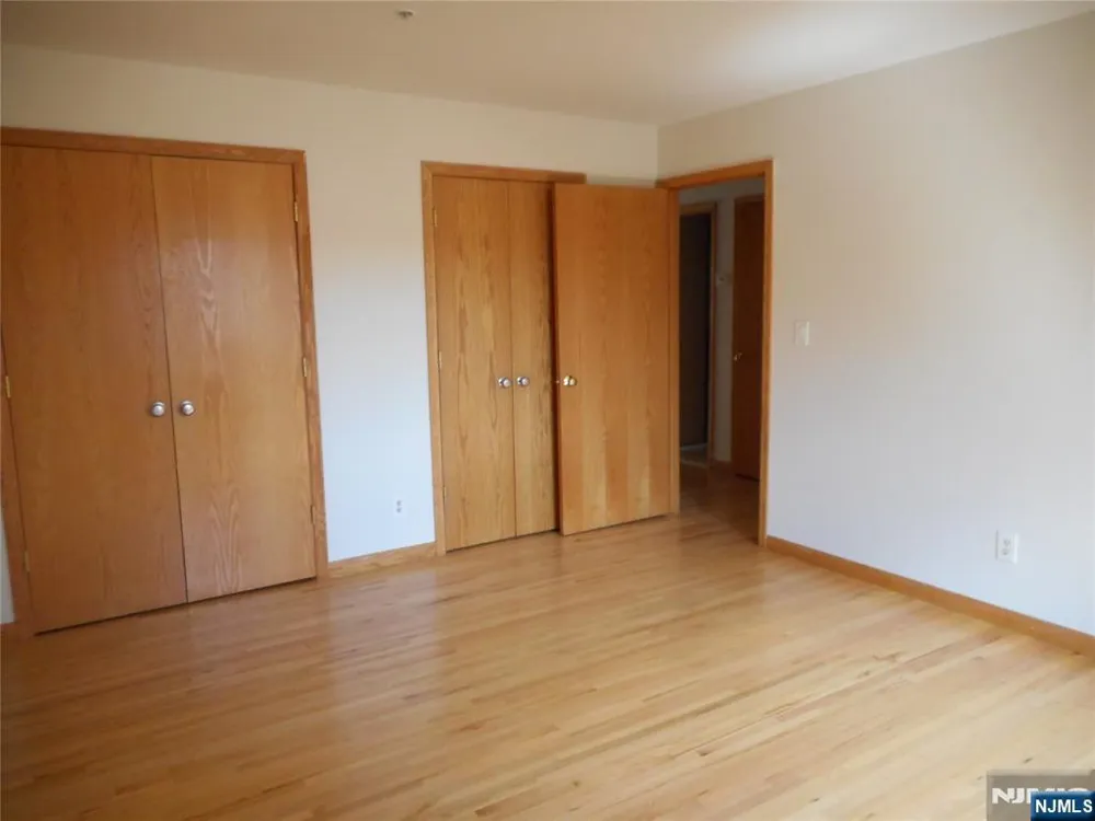 165 River Road 165 Clifton, NJ 07014