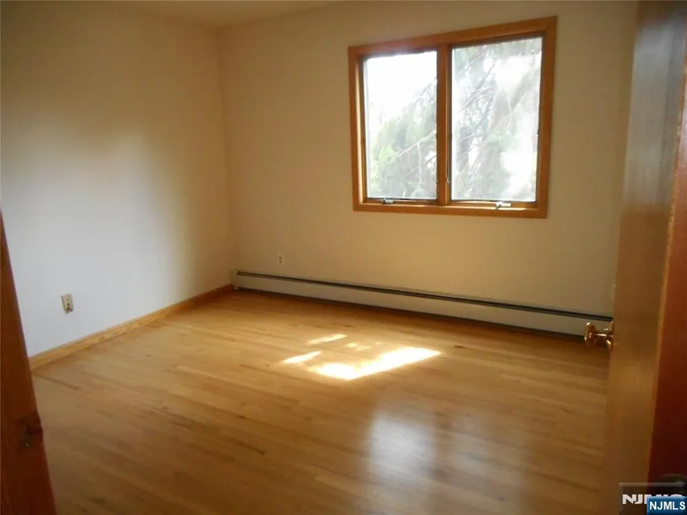 165 River Road 165 Clifton, NJ 07014