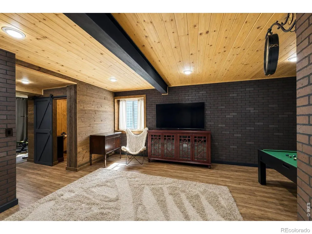1421 Rustic Drive Longmont, CO 80504