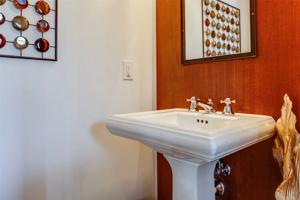1038 Kings Highway #1 Dallas, TX 75208