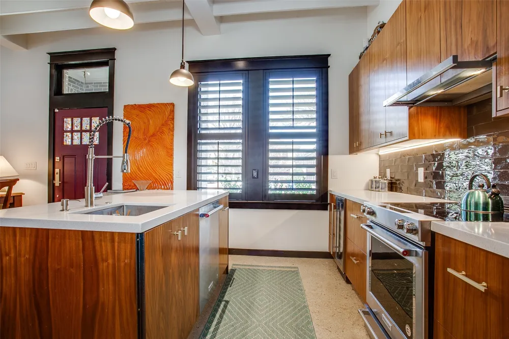 1038 Kings Highway #1 Dallas, TX 75208