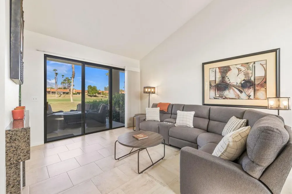 38435 Plumosa Circle Palm Desert, CA 92211