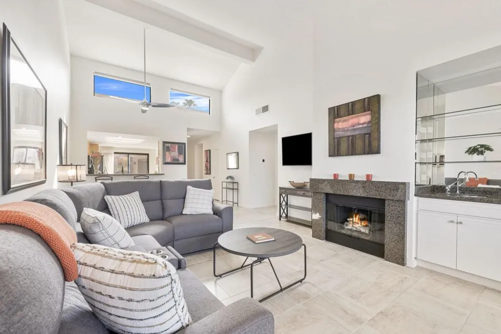 38435 Plumosa Circle Palm Desert, CA 92211