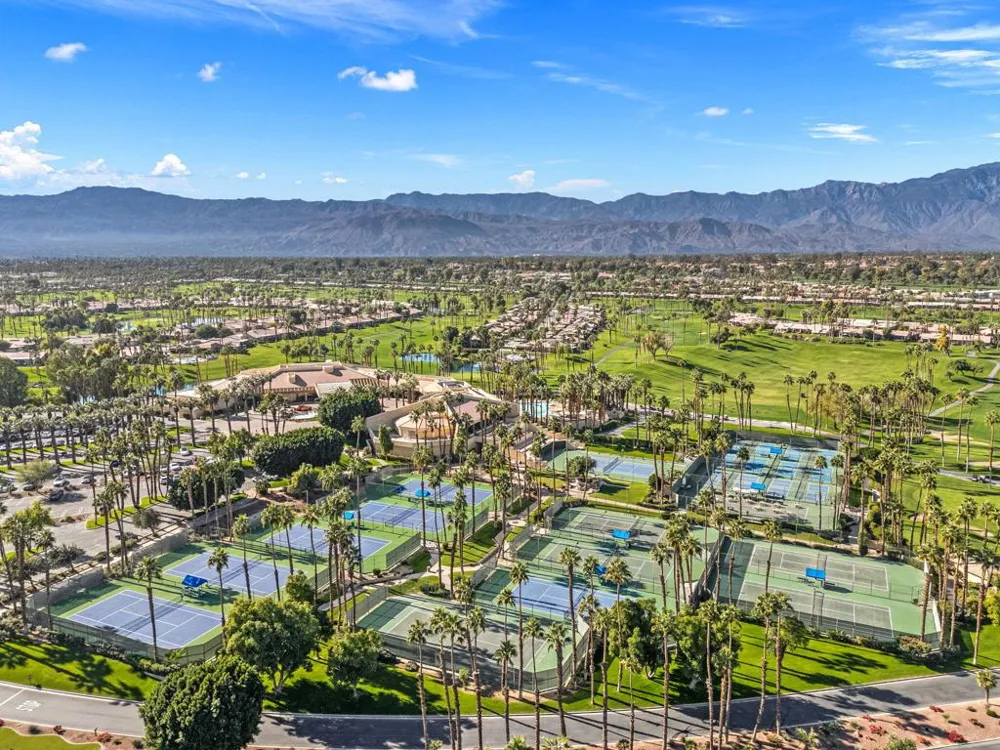 38435 Plumosa Circle Palm Desert, CA 92211