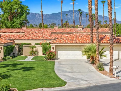 38435 Plumosa Circle