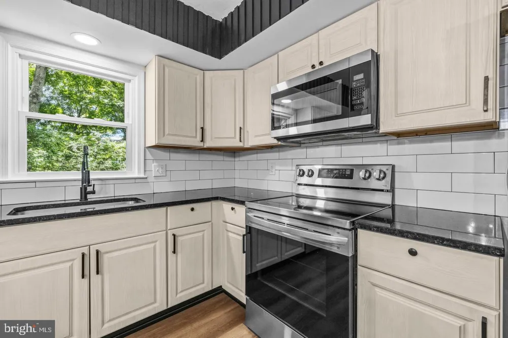 6570 TIP HILL DRIVE La Plata, MD 20646