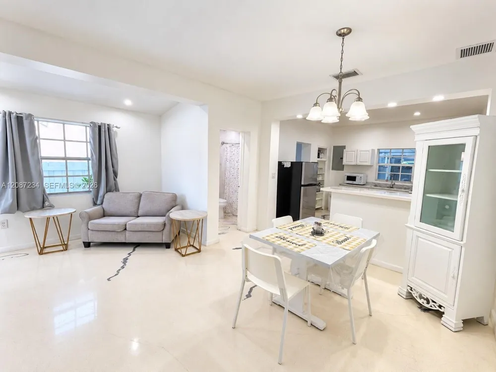 2378 NW 33rd St #2378 Miami, FL 33142