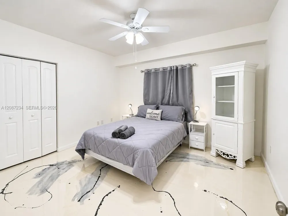 2378 NW 33rd St #2378 Miami, FL 33142