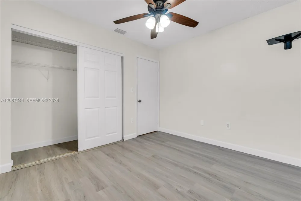 7878 W 29th Ln #202-20 Hialeah, FL 33018