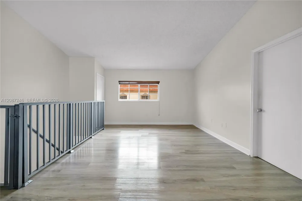 7878 W 29th Ln #202-20 Hialeah, FL 33018