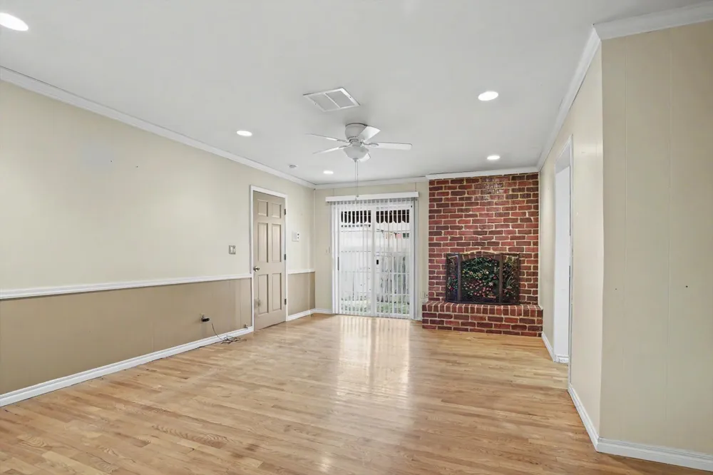 2005 E 52nd Street Tulsa, OK 74105