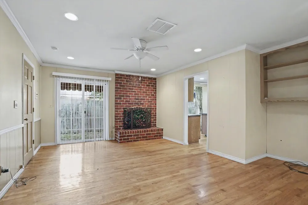 2005 E 52nd Street Tulsa, OK 74105