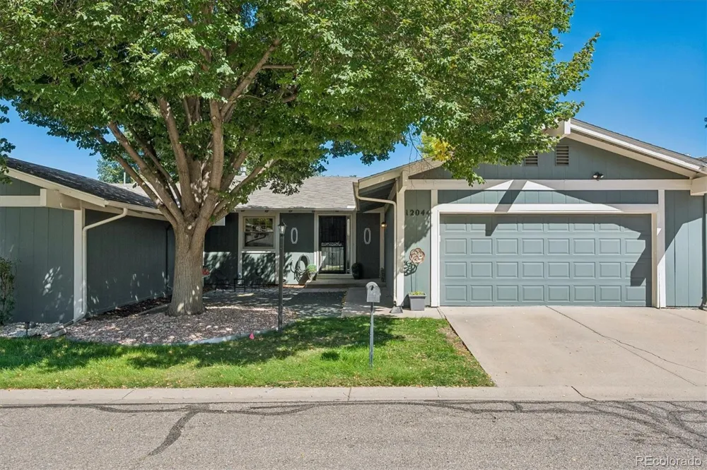 12044 E Maple Avenue Aurora, CO 80012