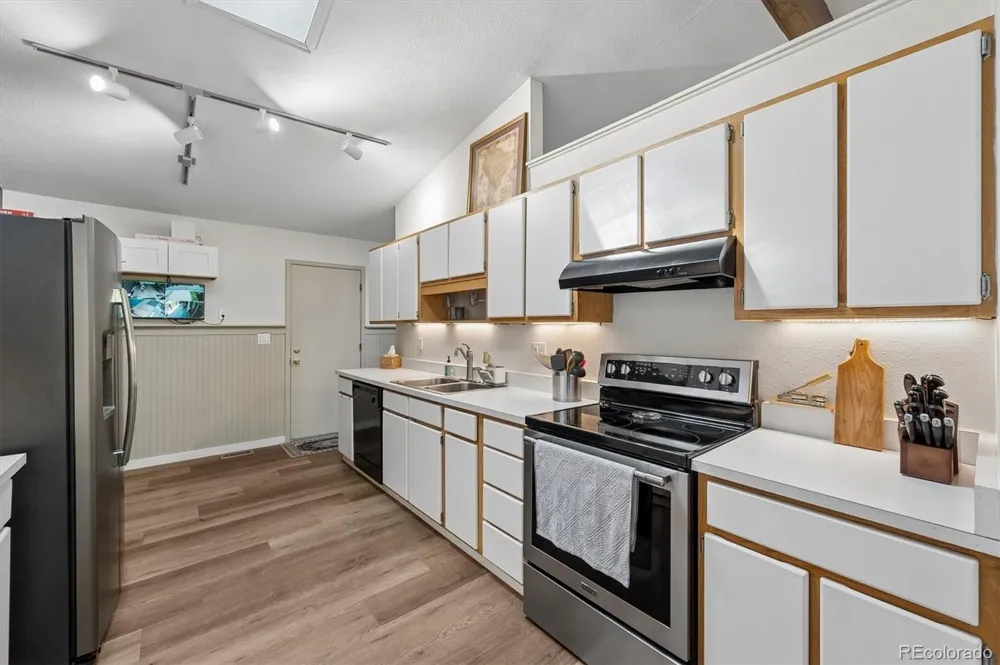 12044 E Maple Avenue Aurora, CO 80012