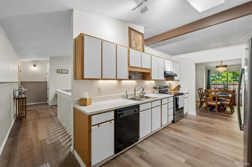 12044 E Maple Avenue Aurora, CO 80012