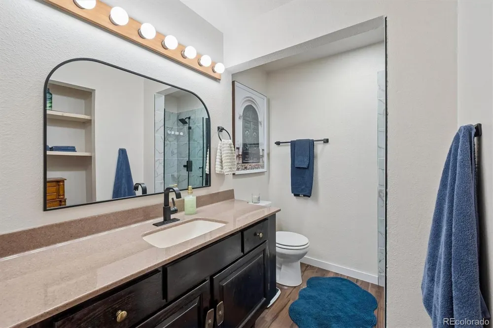 12044 E Maple Avenue Aurora, CO 80012