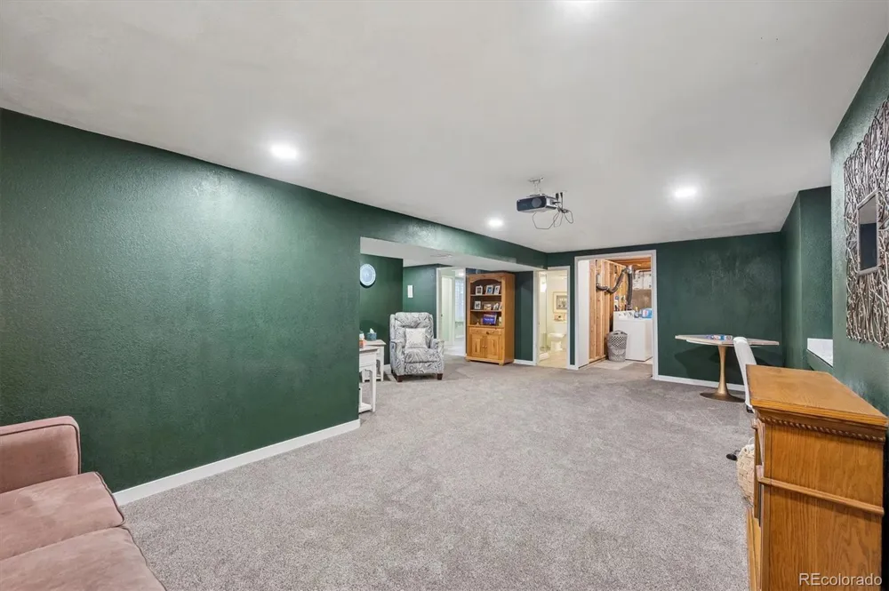 12044 E Maple Avenue Aurora, CO 80012